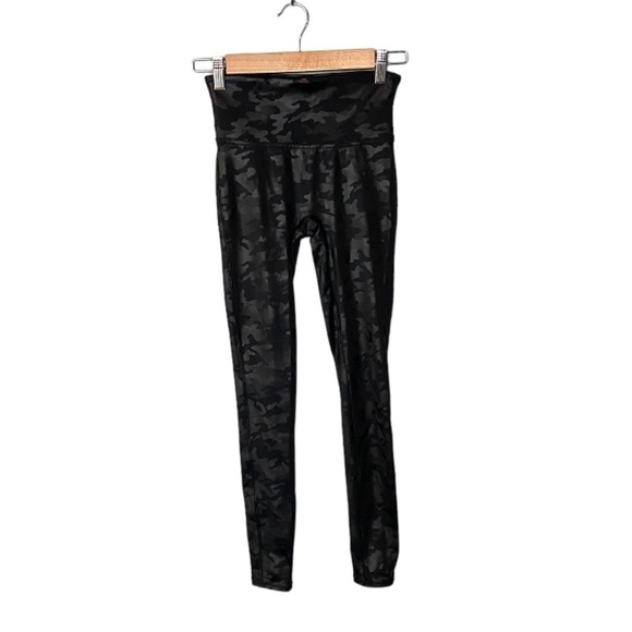 SPANX Faux Leather Camo Leggings - Picture 5 of 13